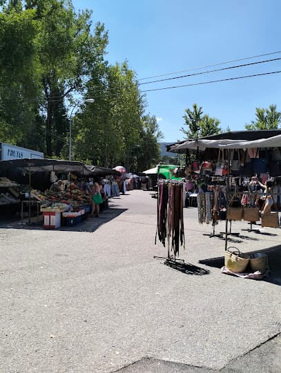 El Espinar Street Market
