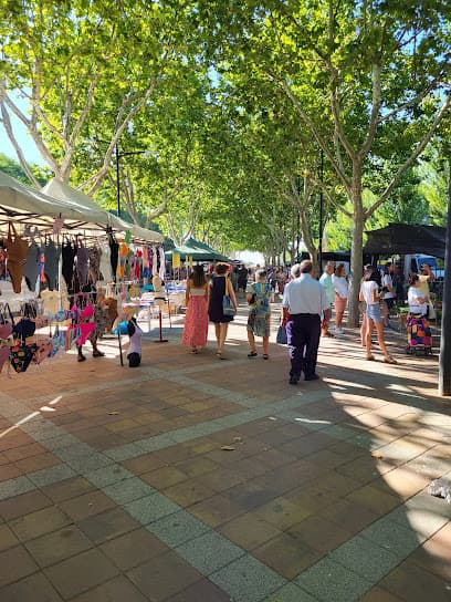 La Roda Street Market (Saturday Morning)