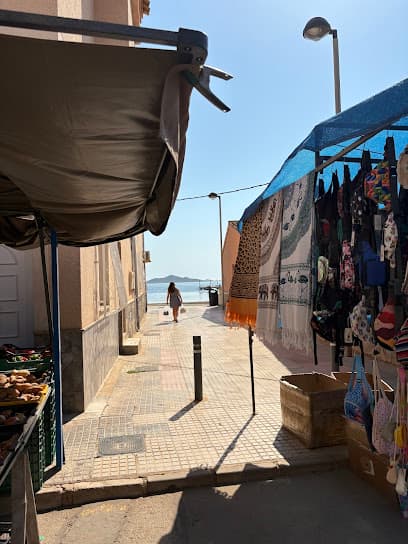 Los Urrutias Saturday Market