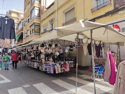 Virgen de la Cabeza Street Market