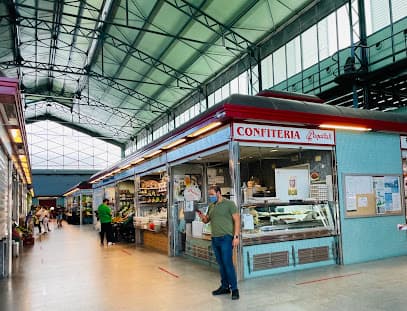 Dos Hermanas Food Market