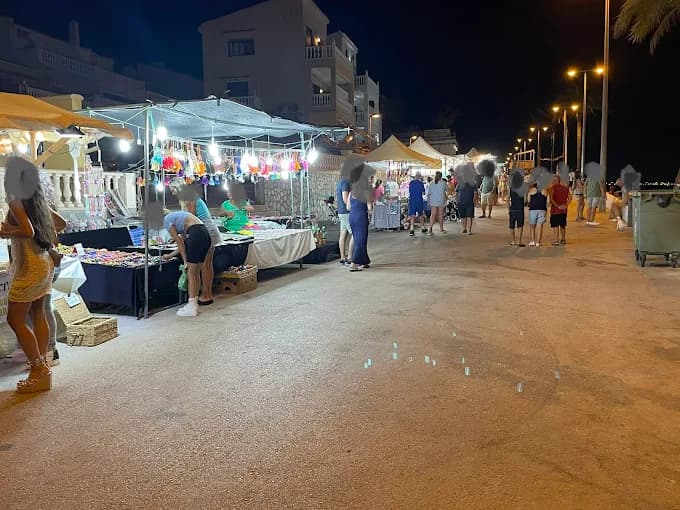 Mil Palmeras Summer Night Market