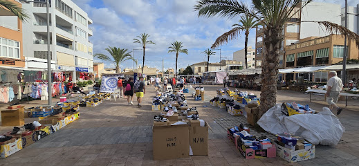 El Arenal Street Market