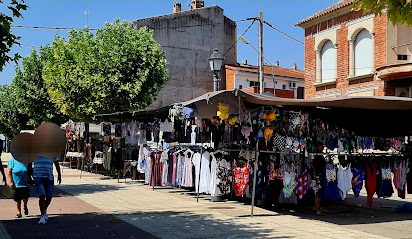 Saturday Market of El Puente del Arzobispo