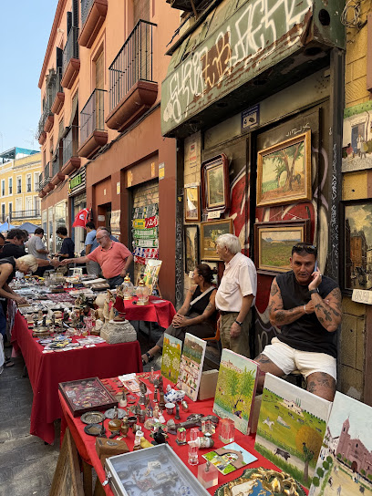 El Jueves Historic Street Market