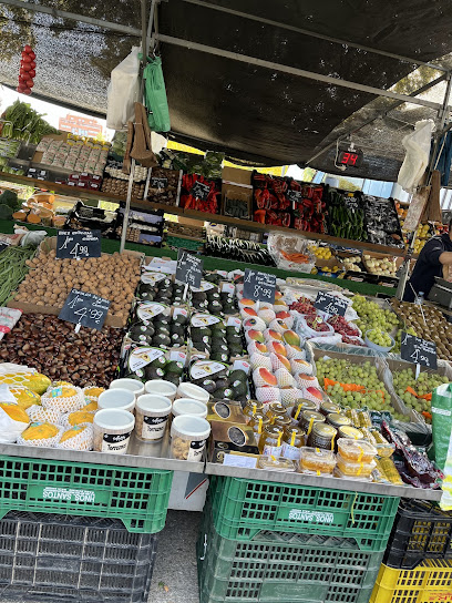 Vecinalcerca de Jhons Street Market